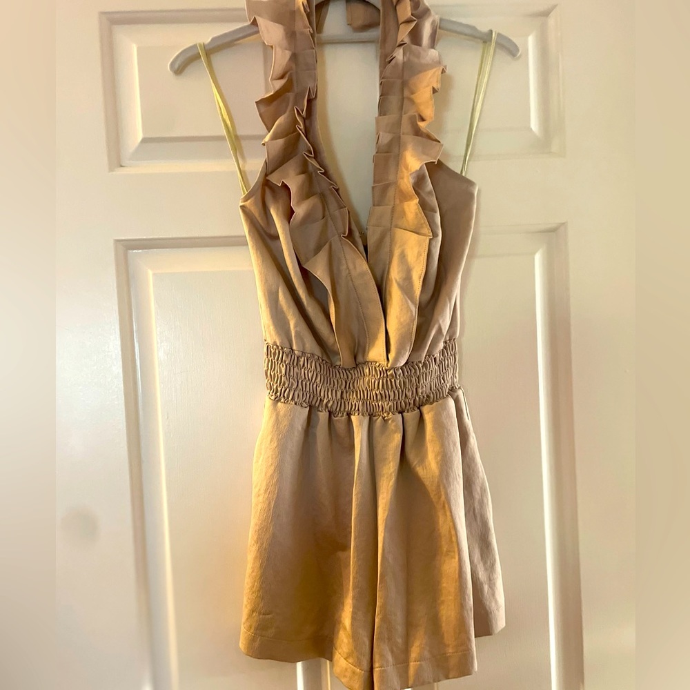 ⚡️ jumpsuit ⚡️ guaranteed to turn heads